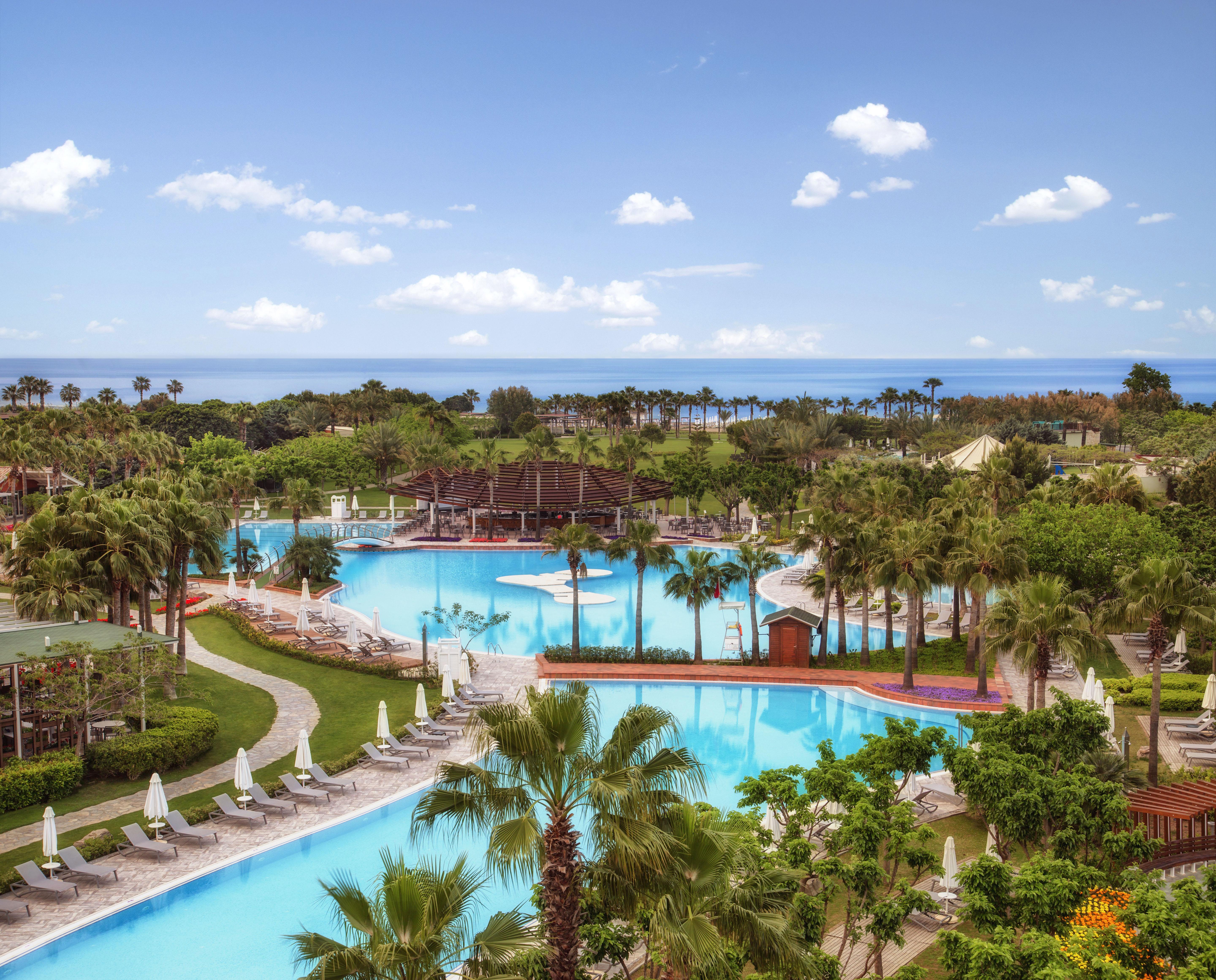 فندق Lara Barut Collection أنطاليا المظهر الخارجي الصورة The resort's main pool