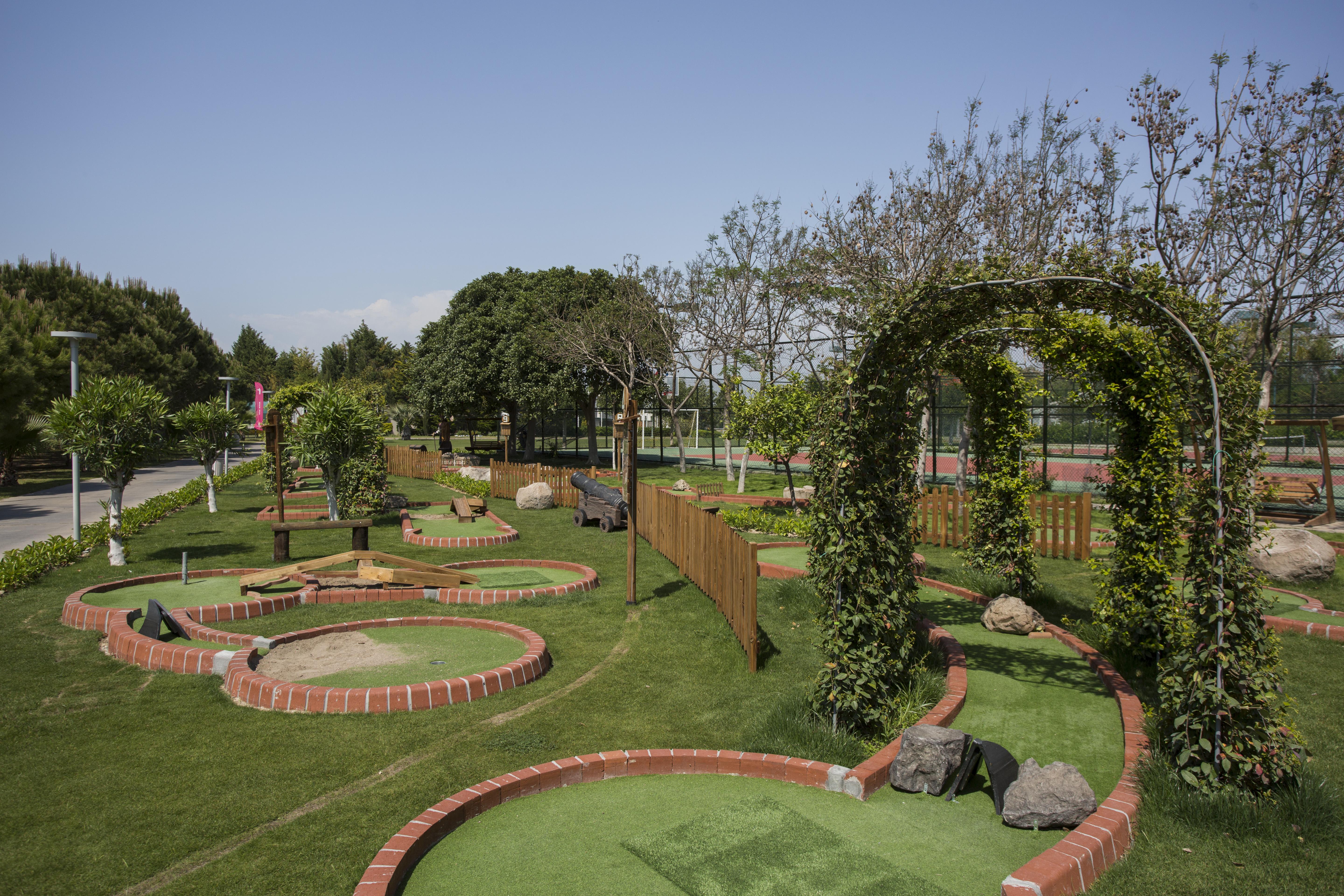 فندق Lara Barut Collection أنطاليا المظهر الخارجي الصورة The golf course at the resort